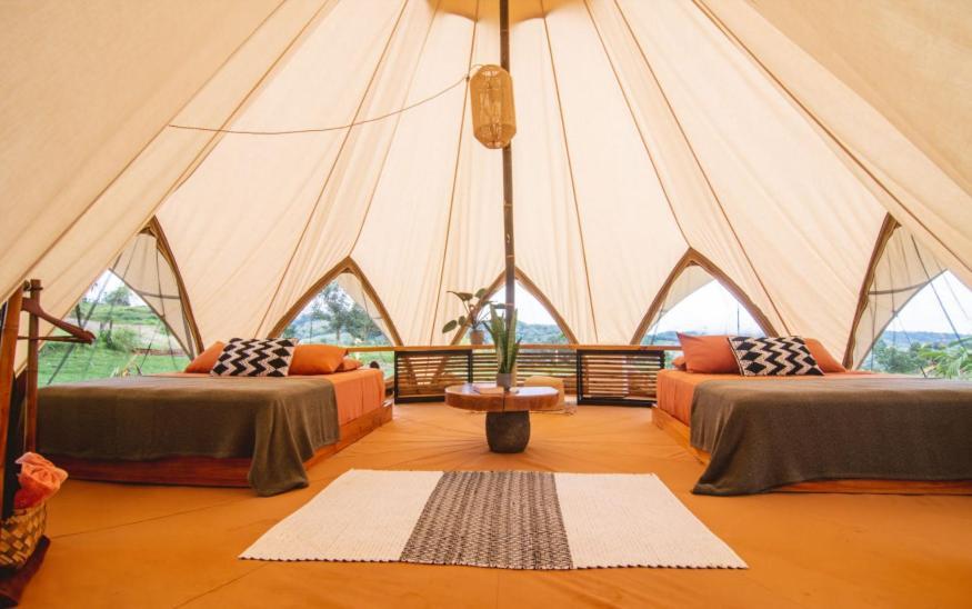 Holos Retreat Center: The Entire Ridge Basecamp Baru Exterior foto